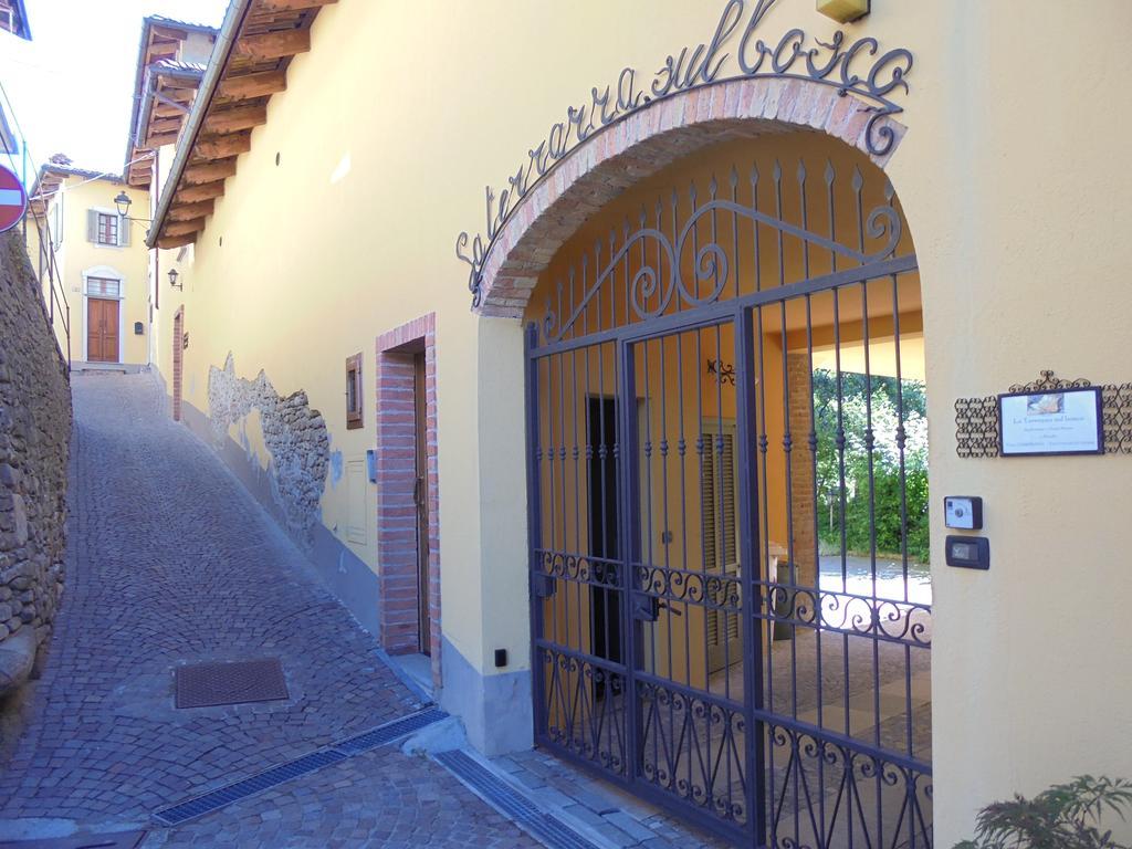 Agriturismo La Terrazza Sul Bosco Villa Barolo Kültér fotó