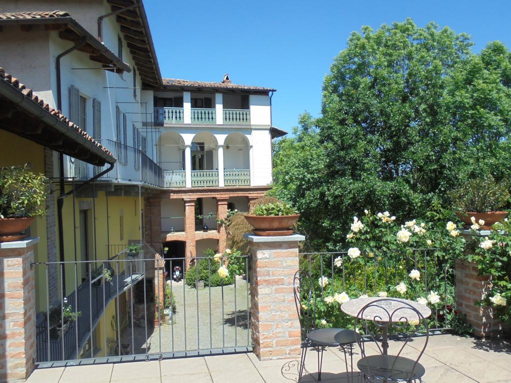 Agriturismo La Terrazza Sul Bosco Villa Barolo Kültér fotó