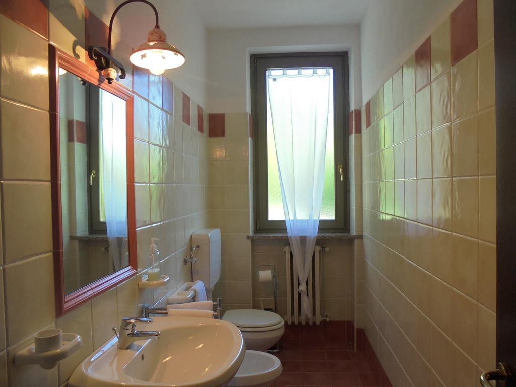 Agriturismo La Terrazza Sul Bosco Villa Barolo Kültér fotó
