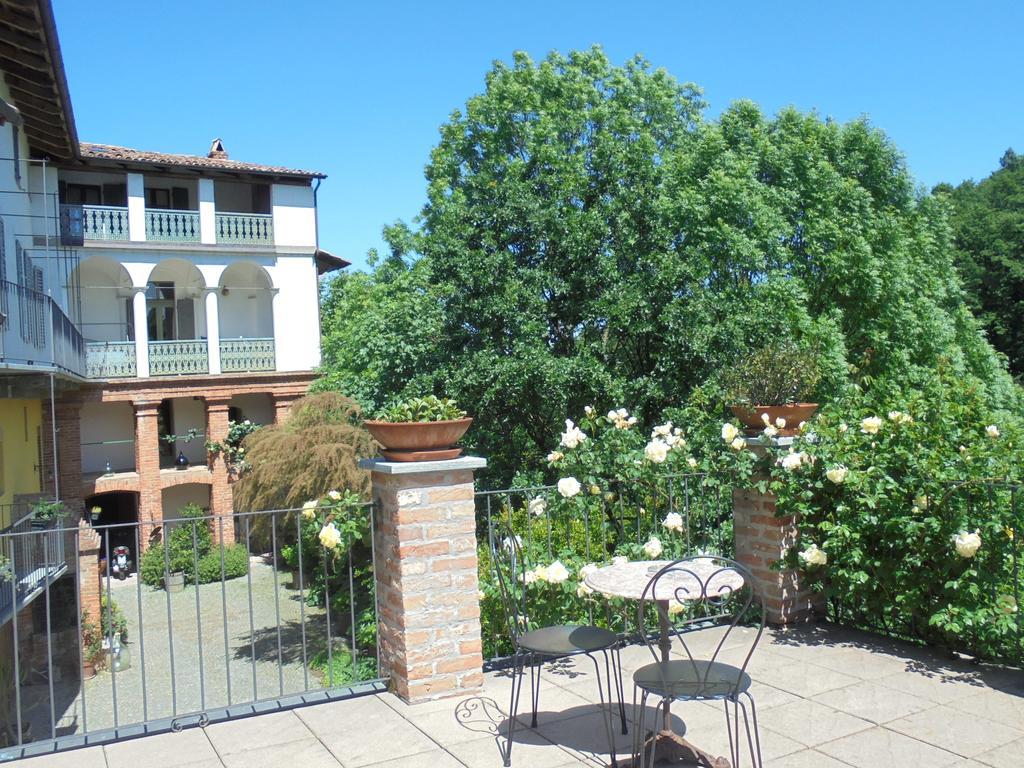 Agriturismo La Terrazza Sul Bosco Villa Barolo Kültér fotó