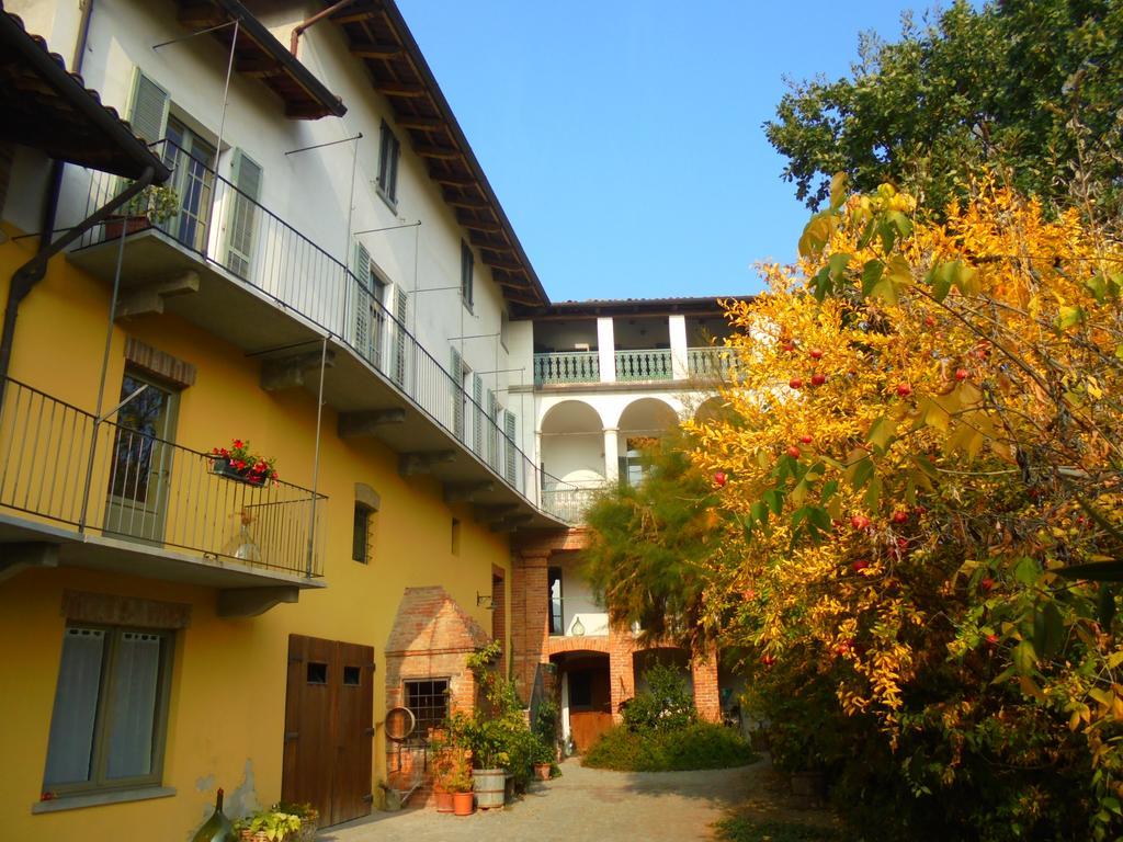 Agriturismo La Terrazza Sul Bosco Villa Barolo Kültér fotó